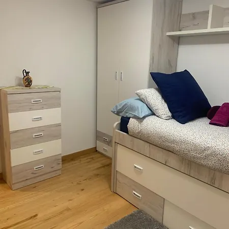 Casa Do Feligrés E Da Alsira *