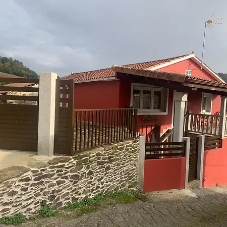 Holiday home Casa Do Feligres E Da Alsira Nogueira de Abaixo