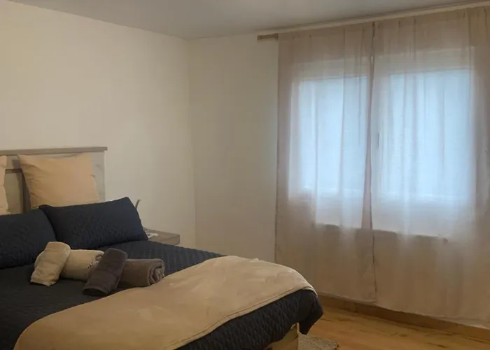 Casa Do Feligres E Da Alsira Nogueira de Abaixo